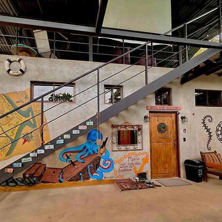 Shipwrecked Hostel Uvita Εξωτερικό φωτογραφία