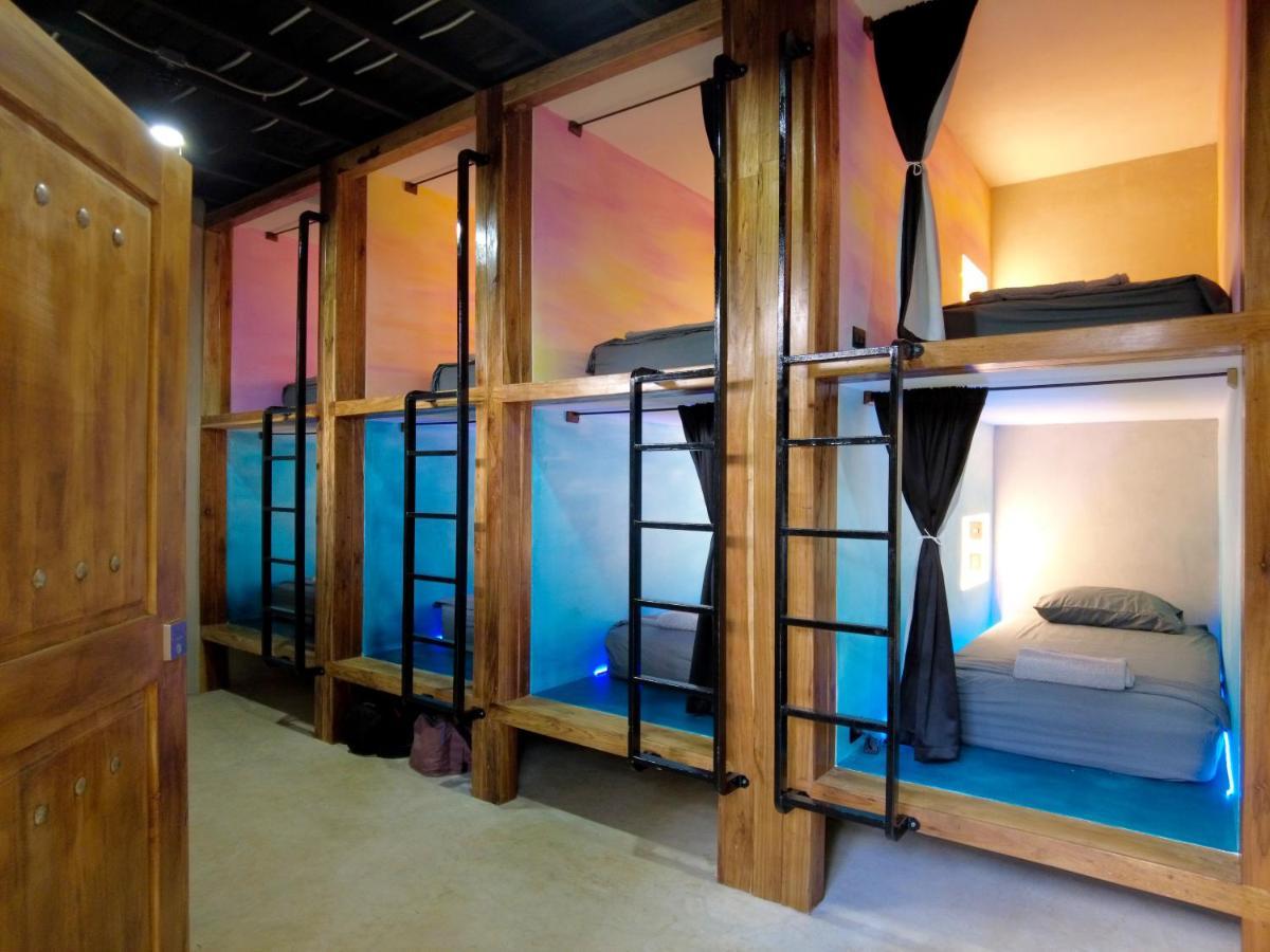 Shipwrecked Hostel Uvita Εξωτερικό φωτογραφία
